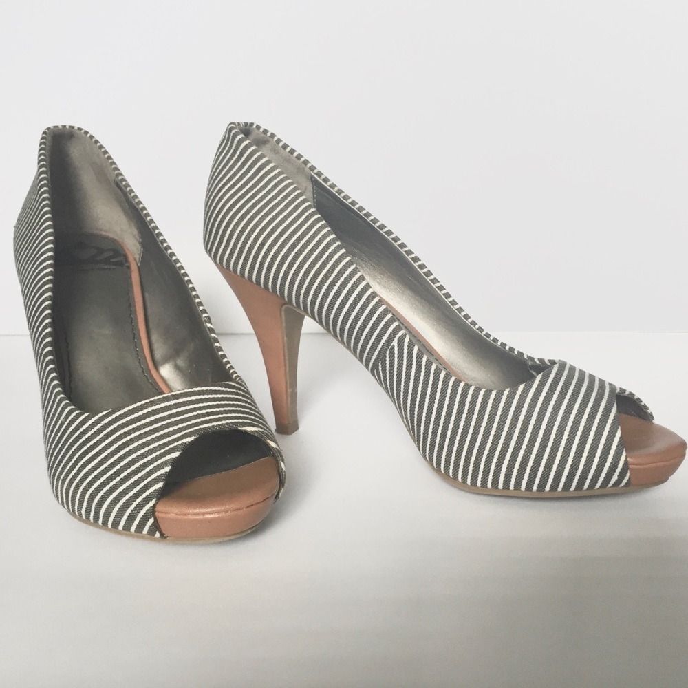 Fergalicious Open Toe Gray/White Stripe Heels